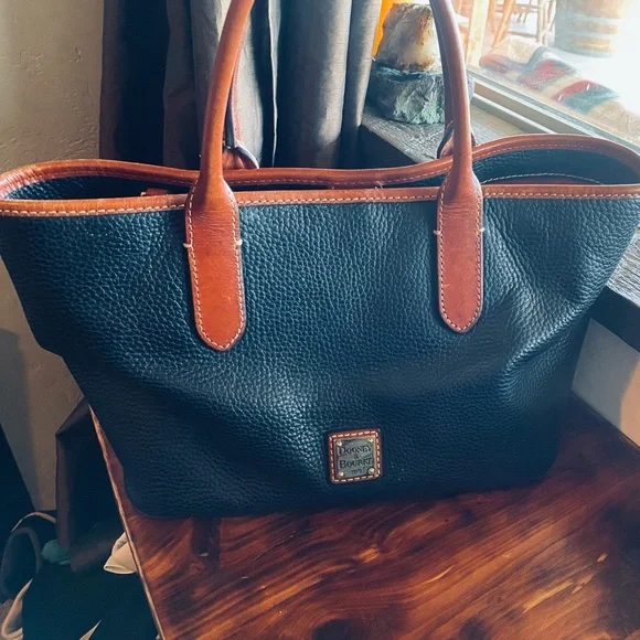 🖤 Dooney & Bourke Black and Brown Leather Purse.🖤 - Picture 9 of 12